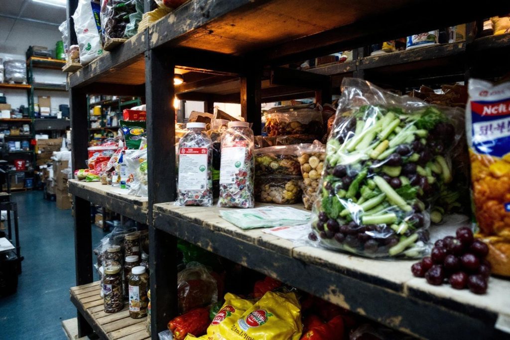 Flux poussés : définition et différence avec les flux tirés en logistique