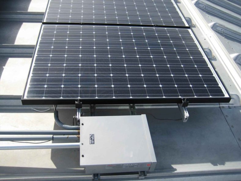 Panneaux solaires produisant de l’électricité renouvelable
